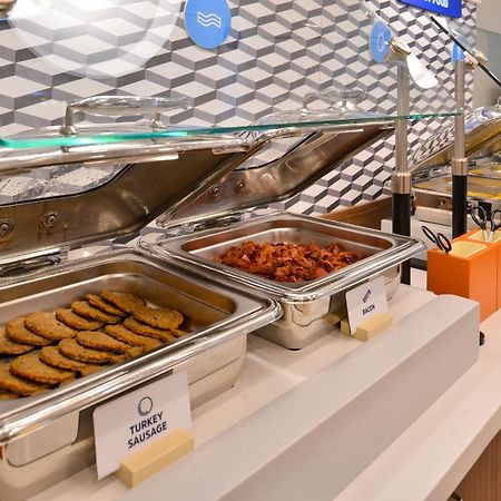 Holiday Inn Express Hotel & Suites North Seattle - Shoreline, An Ihg Hotel エクステリア 写真
