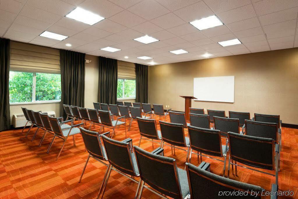 Holiday Inn Express Hotel & Suites North Seattle - Shoreline, An Ihg Hotel エクステリア 写真