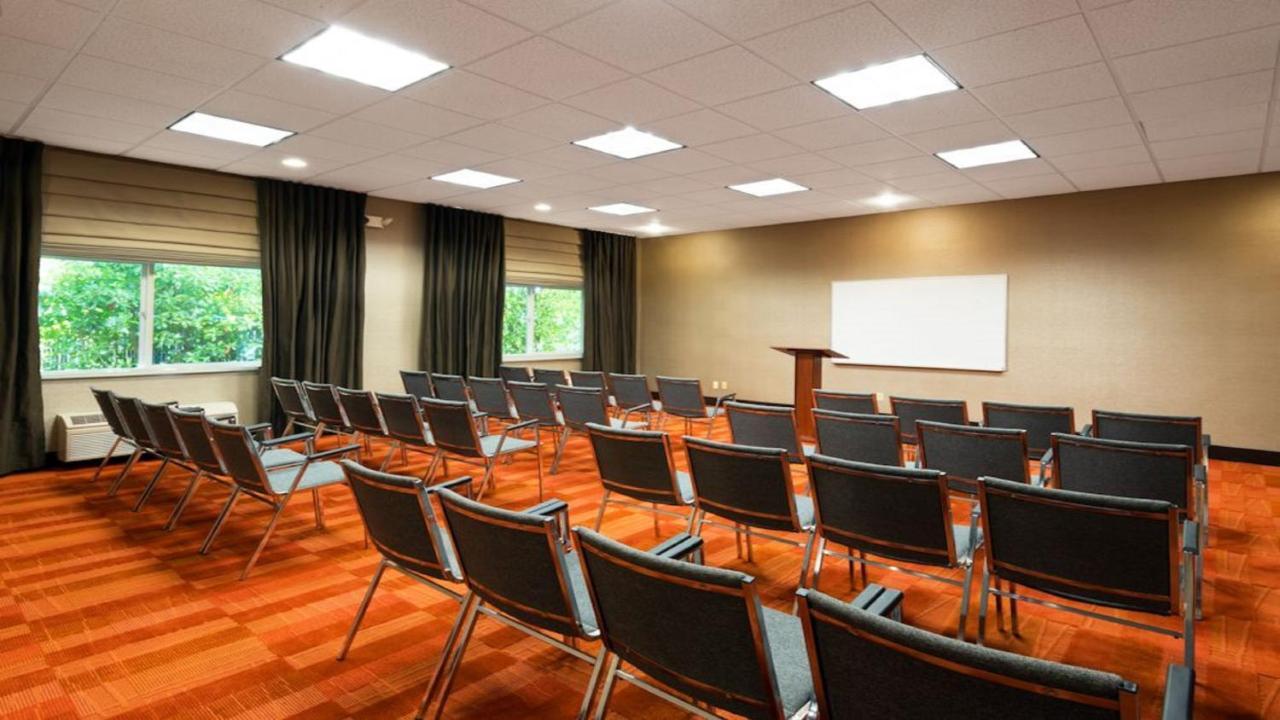 Holiday Inn Express Hotel & Suites North Seattle - Shoreline, An Ihg Hotel エクステリア 写真
