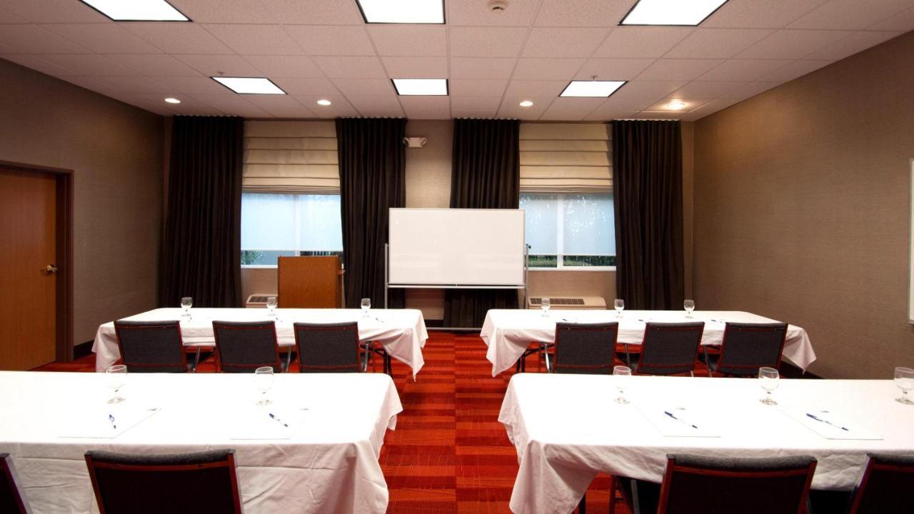 Holiday Inn Express Hotel & Suites North Seattle - Shoreline, An Ihg Hotel エクステリア 写真