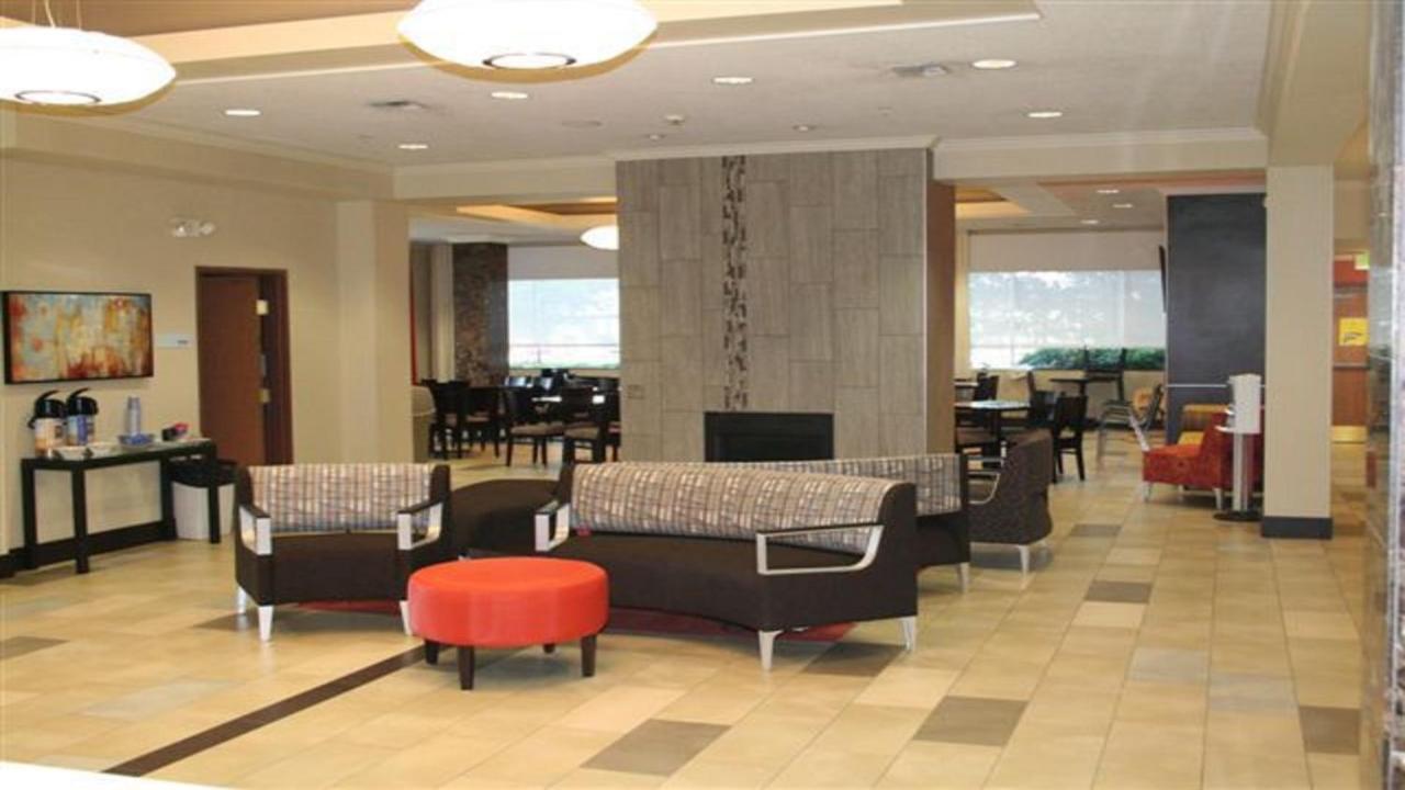 Holiday Inn Express Hotel & Suites North Seattle - Shoreline, An Ihg Hotel エクステリア 写真